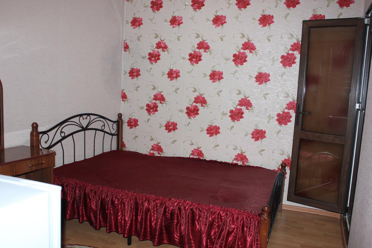 Nina Mini Hotel Gagry Exterior photo